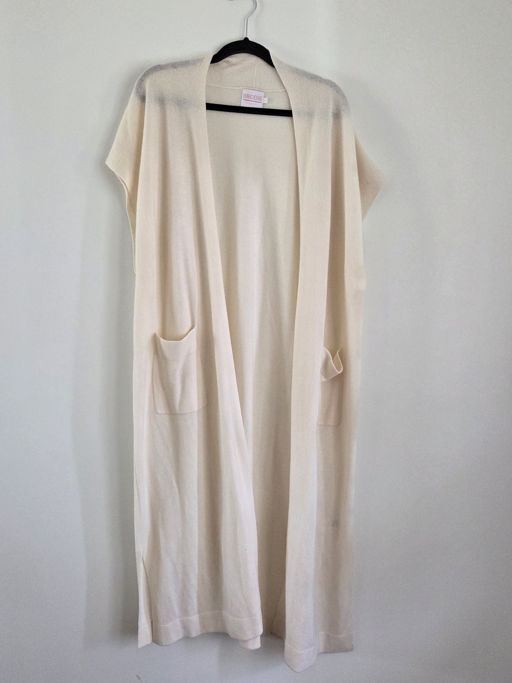 Brodie Cashmere Lightweight Cream Long Open Cardigan